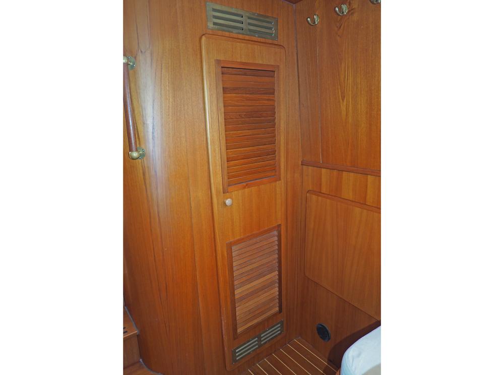Aft cabin, Accommodation